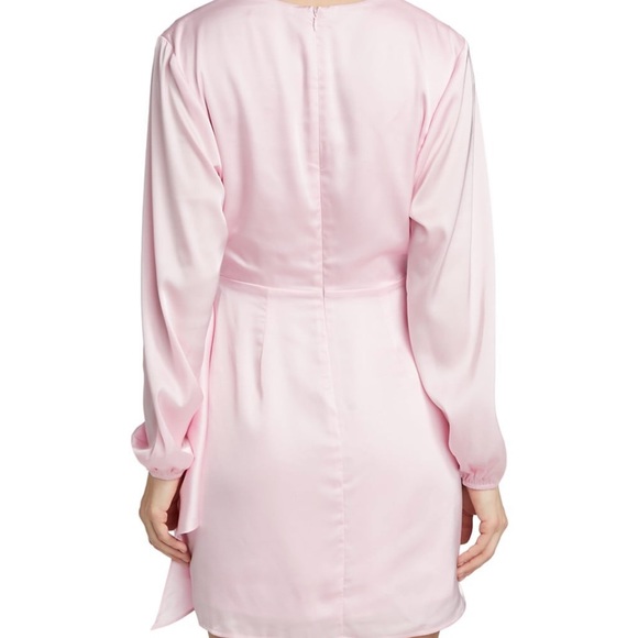 Wayf Attina Belted Wrap Dresssize XS NWT - Picture 4 of 8